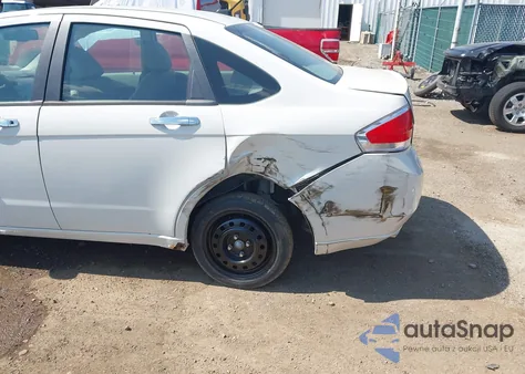 2010 Ford Focus Sel z USA, uszkodzony, nr VIN 1FAHP3HN1AW177600